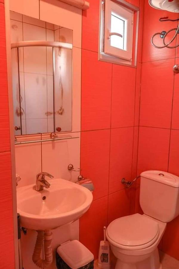 Apartman Saraiste Apartment *